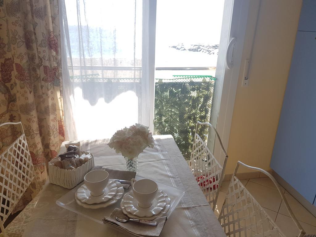 La Casa Di Pepe Lägenhet Pietra Ligure Exteriör bild